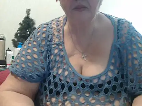 Snapshot of DeniseeRosea chatting on 03.04.25 DeniseeRosea online show from 03.04.25