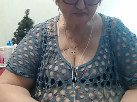Snapshot of DeniseeRosea chatting on 03.14.25 DeniseeRosea online show from 03.14.25