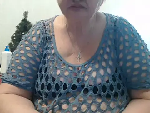 Snapshot of DeniseeRosea chatting on 03.18.25 DeniseeRosea online show from 03.18.25