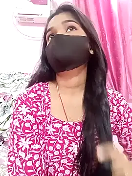 Snapshot of Simran-001 chatting on 03.05.25 Simran-001 online show from 03.05.25