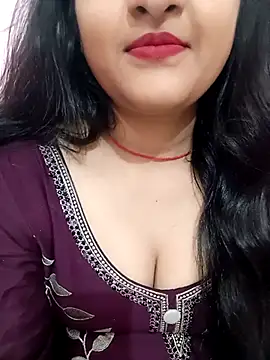 Snapshot of Simran-001 chatting on 03.18.25 Simran-001 online show from 03.18.25