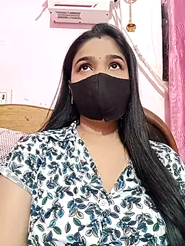 Snapshot of Simran-001 chatting on 11.26.25 Simran-001 online show from 11.26.25