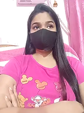 Snapshot of Simran-001 chatting on 11.29.25 Simran-001 online show from 11.29.25