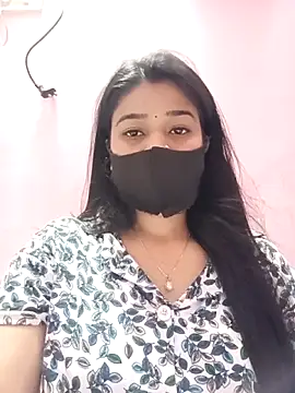 Snapshot of Simran-001 chatting on 04.17.26 Simran-001 online show from 04.17.26