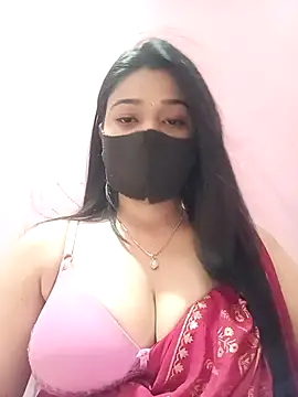 Snapshot of Simran-001 chatting on 04.18.26 Simran-001 online show from 04.18.26