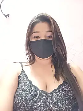 Snapshot of Simran-001 chatting on 06.18.26 Simran-001 online show from 06.18.26