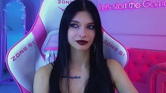 BeverlyMost online show from 06.12.26
