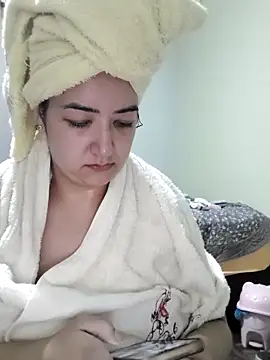 Snapshot of Byabundao chatting on 02.19.25 Byabundao online show from 02.19.25