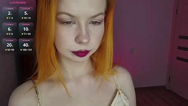 LynetHakes online show from 06.24.26