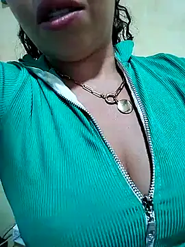 Snapshot of Ariana-07 chatting on 02.08.25 Ariana-07 online show from 02.08.25