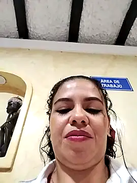 Snapshot of Ariana-07 chatting on 02.20.25 Ariana-07 online show from 02.20.25