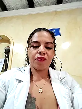 Snapshot of Ariana-07 chatting on 02.28.25 Ariana-07 online show from 02.28.25