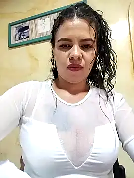 Snapshot of Ariana-07 chatting on 03.11.25 Ariana-07 online show from 03.11.25