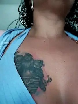 Snapshot of Ariana-07 chatting on 03.19.25 Ariana-07 online show from 03.19.25