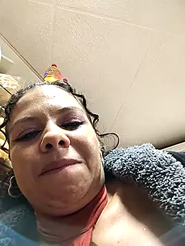 Snapshot of Ariana-07 chatting on 03.19.25 Ariana-07 online show from 03.19.25