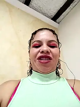 Snapshot of Ariana-07 chatting on 03.22.25 Ariana-07 online show from 03.22.25