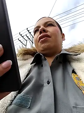 Snapshot of Ariana-07 chatting on 09.11.25 Ariana-07 online show from 09.11.25