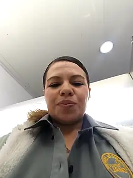 Snapshot of Ariana-07 chatting on 09.15.25 Ariana-07 online show from 09.15.25