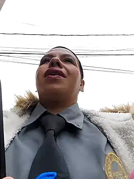 Snapshot of Ariana-07 chatting on 09.29.25 Ariana-07 online show from 09.29.25