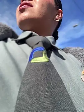 Snapshot of Ariana-07 chatting on 10.22.25 Ariana-07 online show from 10.22.25