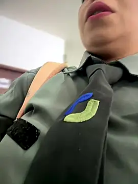 Snapshot of Ariana-07 chatting on 11.27.25 Ariana-07 online show from 11.27.25