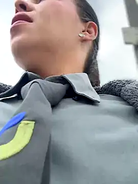 Snapshot of Ariana-07 chatting on 11.28.25 Ariana-07 online show from 11.28.25