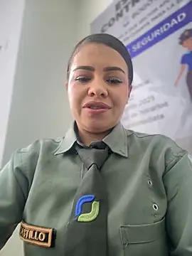 Snapshot of Ariana-07 chatting on 12.14.25 Ariana-07 online show from 12.14.25