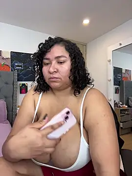 KarlaWild online show from 10.27.25