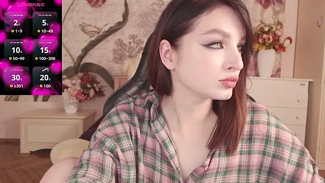 BritneyBarker online show from 11.21.25