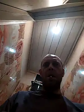 Snapshot of MaxDevilWhite chatting on 11.09.25 MaxDevilWhite online show from 11.09.25