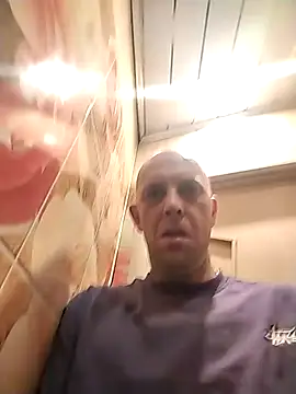 Snapshot of MaxDevilWhite chatting on 11.09.25 MaxDevilWhite online show from 11.09.25