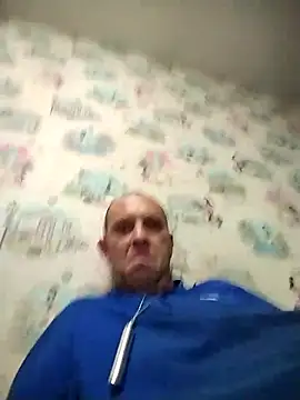 Snapshot of MaxDevilWhite chatting on 11.25.25 MaxDevilWhite online show from 11.25.25