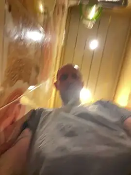 MaxDevilWhite online show from 02.20.26