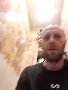 MaxDevilWhite online show from 04.28.26