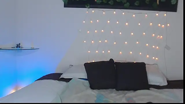 saray  jones online show from 03.11.25