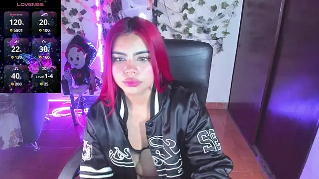 saray  jones online show from 10.04.25