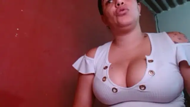 Snapshot of Tammyymilf chatting on 11.07.25 Tammyymilf online show from 11.07.25