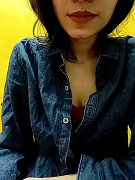 Snapshot of cute_IndianBabe chatting on 03.13.25 cute IndianBabe online show from 03.13.25