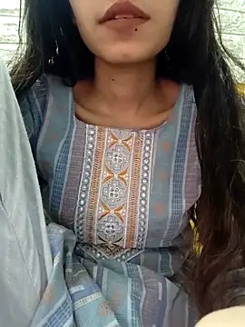 Snapshot of cute_IndianBabe chatting on 03.19.25 cute IndianBabe online show from 03.19.25