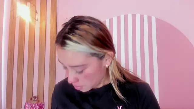 Lannajansen online show from 03.16.26