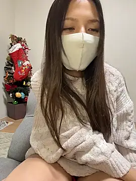 Snapshot of anchan69 chatting on 12.19.25 anchan69 online show from 12.19.25