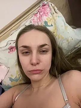 White Lu online show from 02.28.25