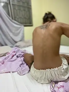 White Lu online show from 11.20.25