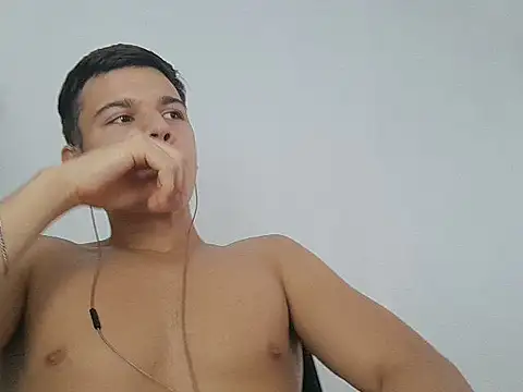 vitorsafado19 online show from 02.13.25