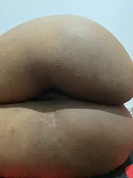 Snapshot of Charlotte_bronxxx chatting on 02.24.25 Charlotte bronxxx online show from 02.24.25