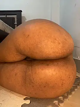 Snapshot of Charlotte_bronxxx chatting on 09.10.25 Charlotte bronxxx online show from 09.10.25