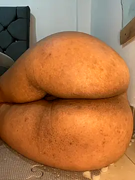 Snapshot of Charlotte_bronxxx chatting on 09.15.25 Charlotte bronxxx online show from 09.15.25