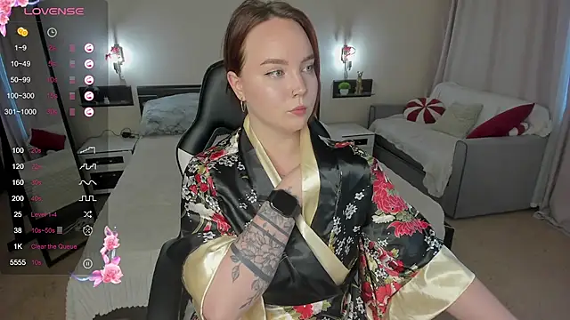 maya suun online show from 07.03.26
