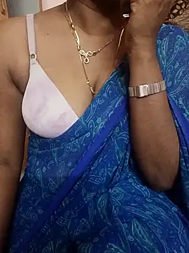 Snapshot of Vedha_Vedhika chatting on 10.02.25 Vedha Vedhika online show from 10.02.25