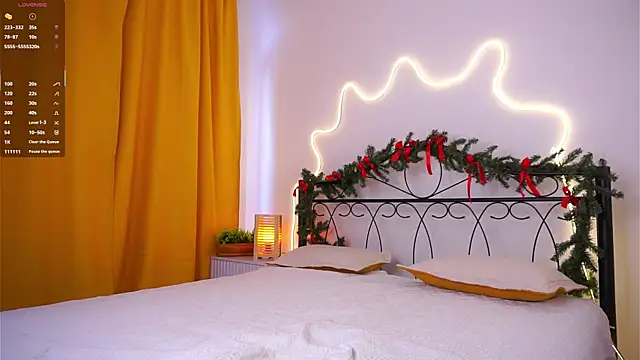 Snapshot of VeronaCritchlow chatting on 02.24.26 VeronaCritchlow online show from 02.24.26